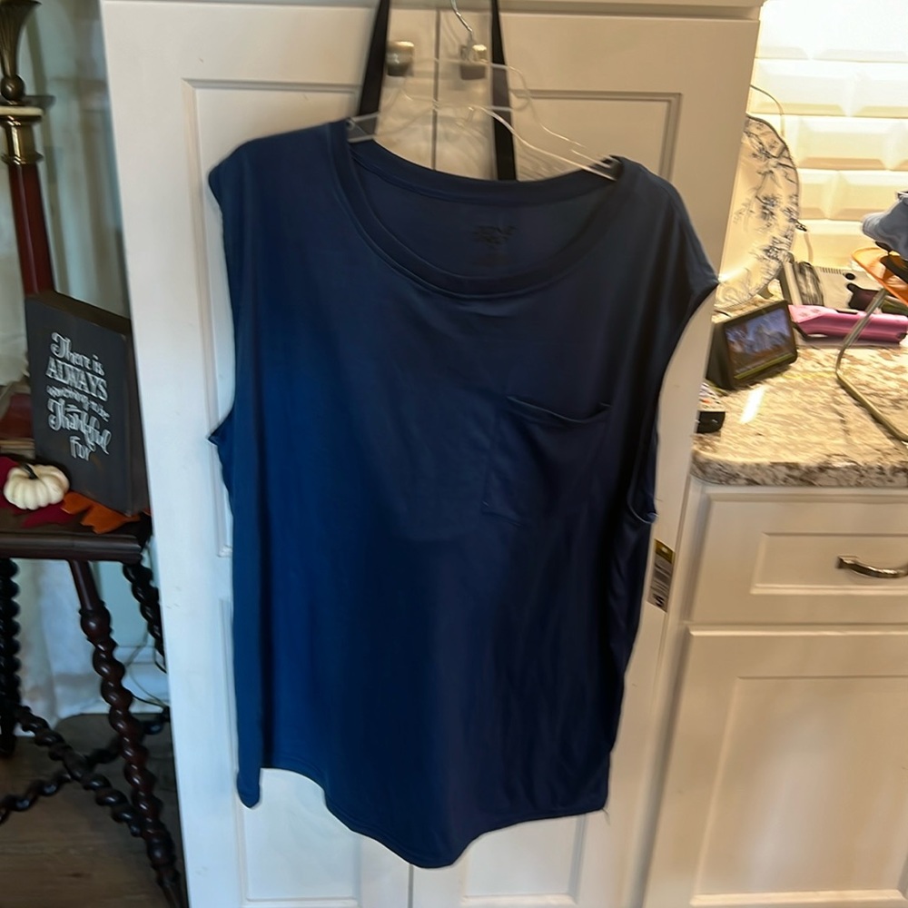 Blue sleeveless Zone Pro pocket tee XXL brand new with tags 🏷️